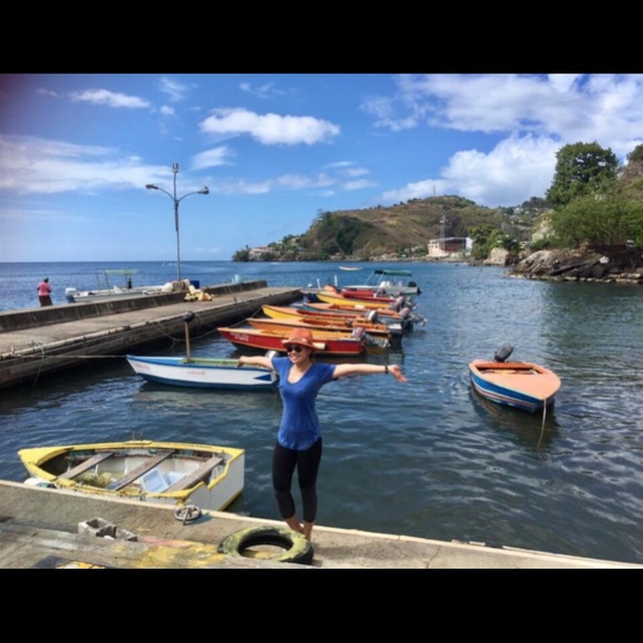 Meet your Posher, Jasmin - Picture 3 of 4